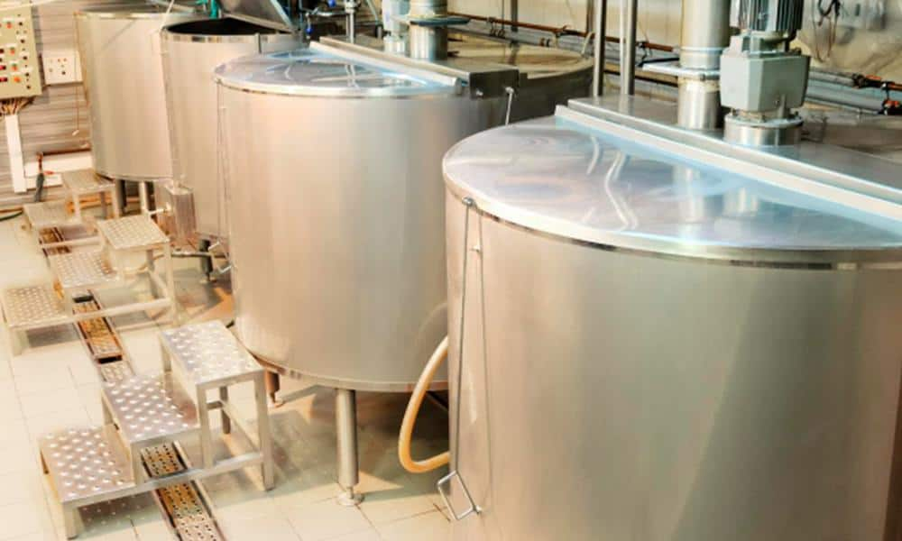 BULK MILK COOLER (BMC) – 500 LTR Cylindrical Stainless Steel Tanks
