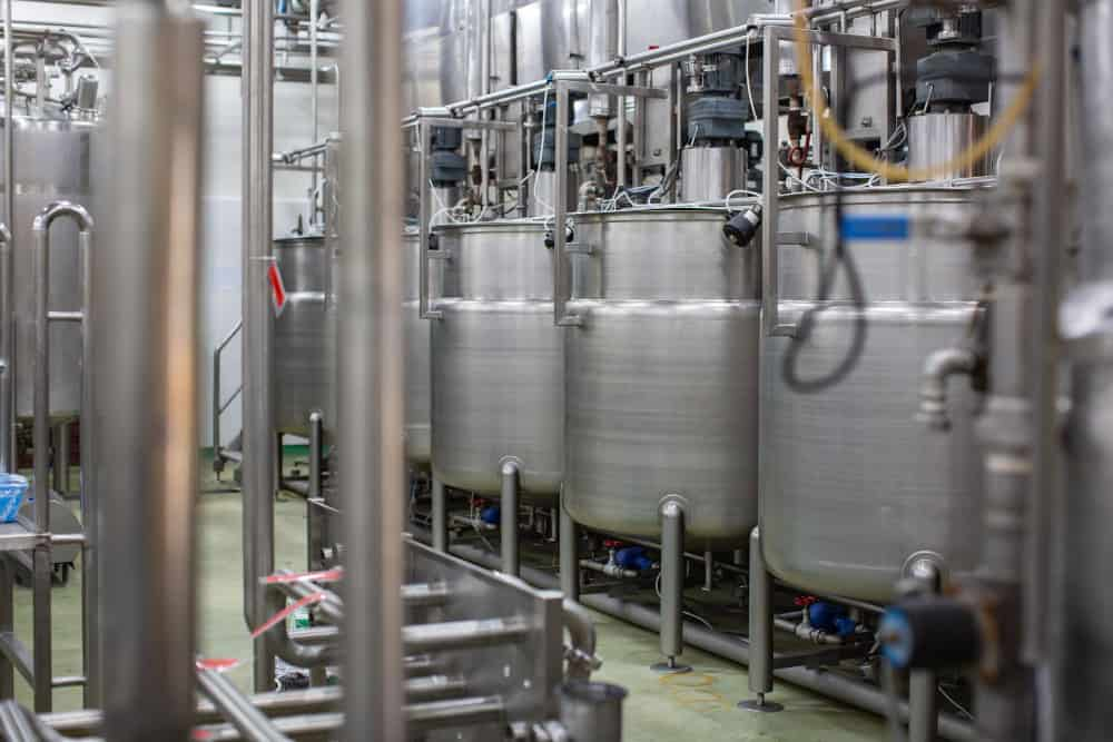 Industrial Curd Pasteurizer Vats Battery in Dairy Processing Plant